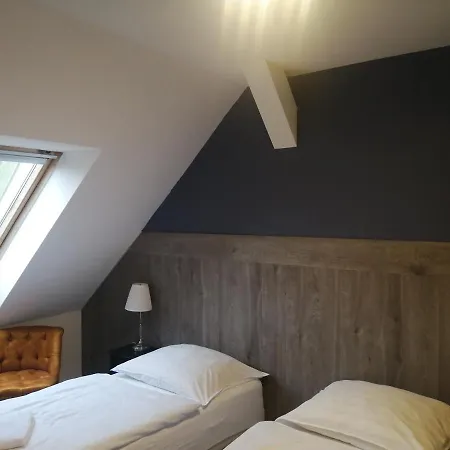 Filsdeger Haz - & Apartmans Couette-café